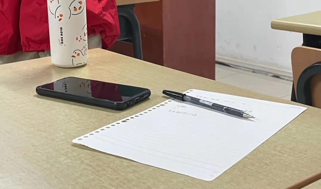 同学们难免会遇到困难与挫折